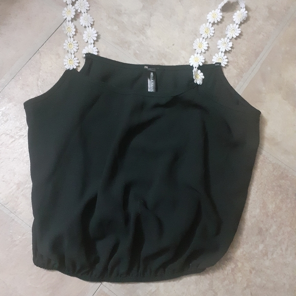 Shirt - Picture 3 of 4